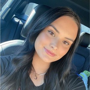 Meet your Posher, Cara